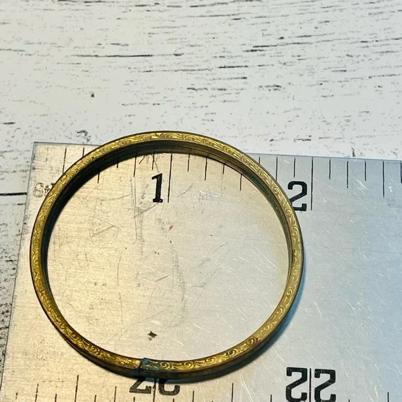 Antique Child’s Bangle Bracelet - Picture 4 of 5